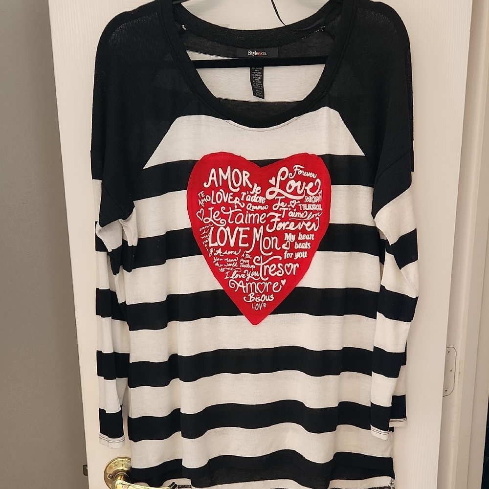 Black and White Striped Heart Graphic Top